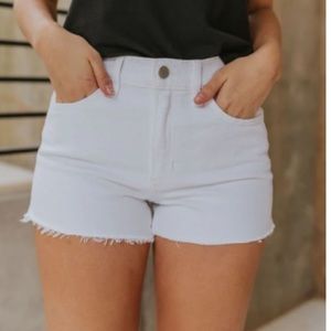 NWT Just Black For Stitch Fix Kolby Fray Hem Denim Short in White Size 12
